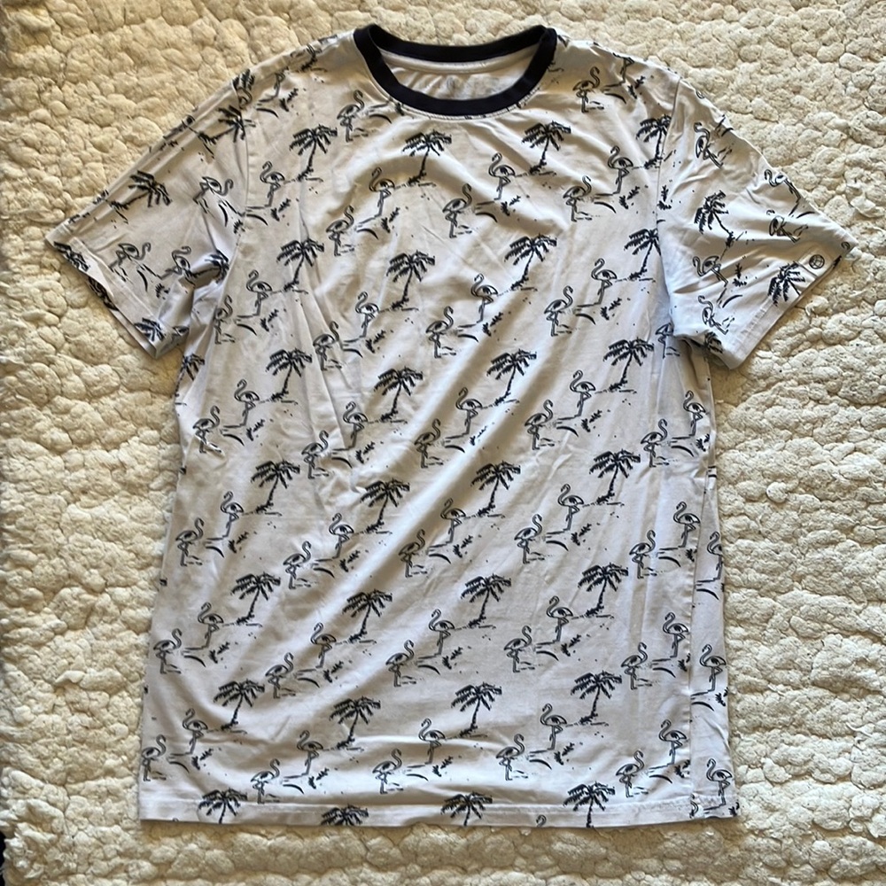 Free Planet men’s small flamingo t-shirt cotton/spandex